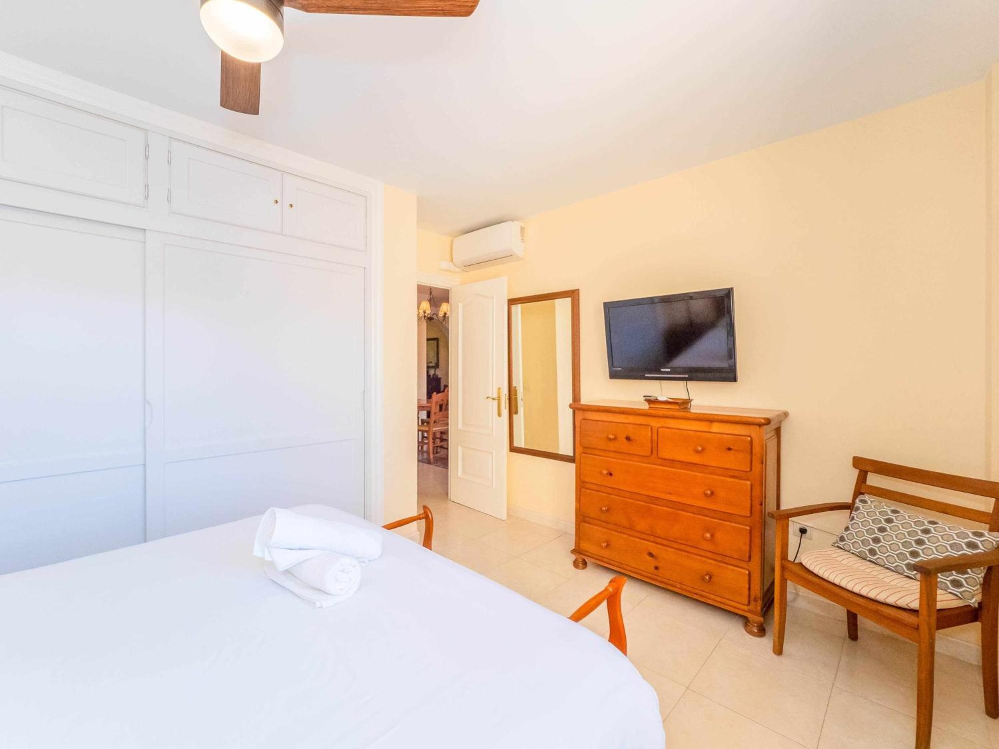 Centrico Apartamento Con Terraza En La Playa Ринкон-де-ла-Викториа Экстерьер фото
